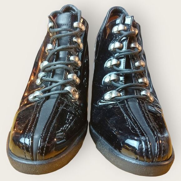 Donald J. Pilner Black Patent Leather Duke Booties Size 7.5 - Picture 2 of 11